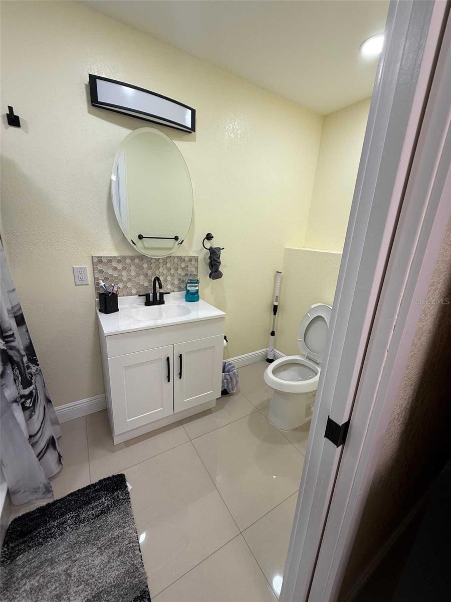 Image 31 of 32 For 7409 Tampania Avenue