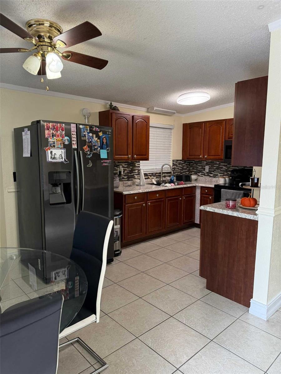 Image 5 of 32 For 7409 Tampania Avenue