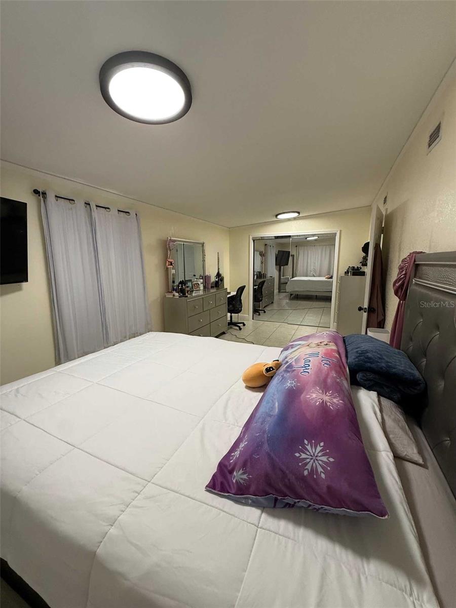 Image 8 of 32 For 7409 Tampania Avenue