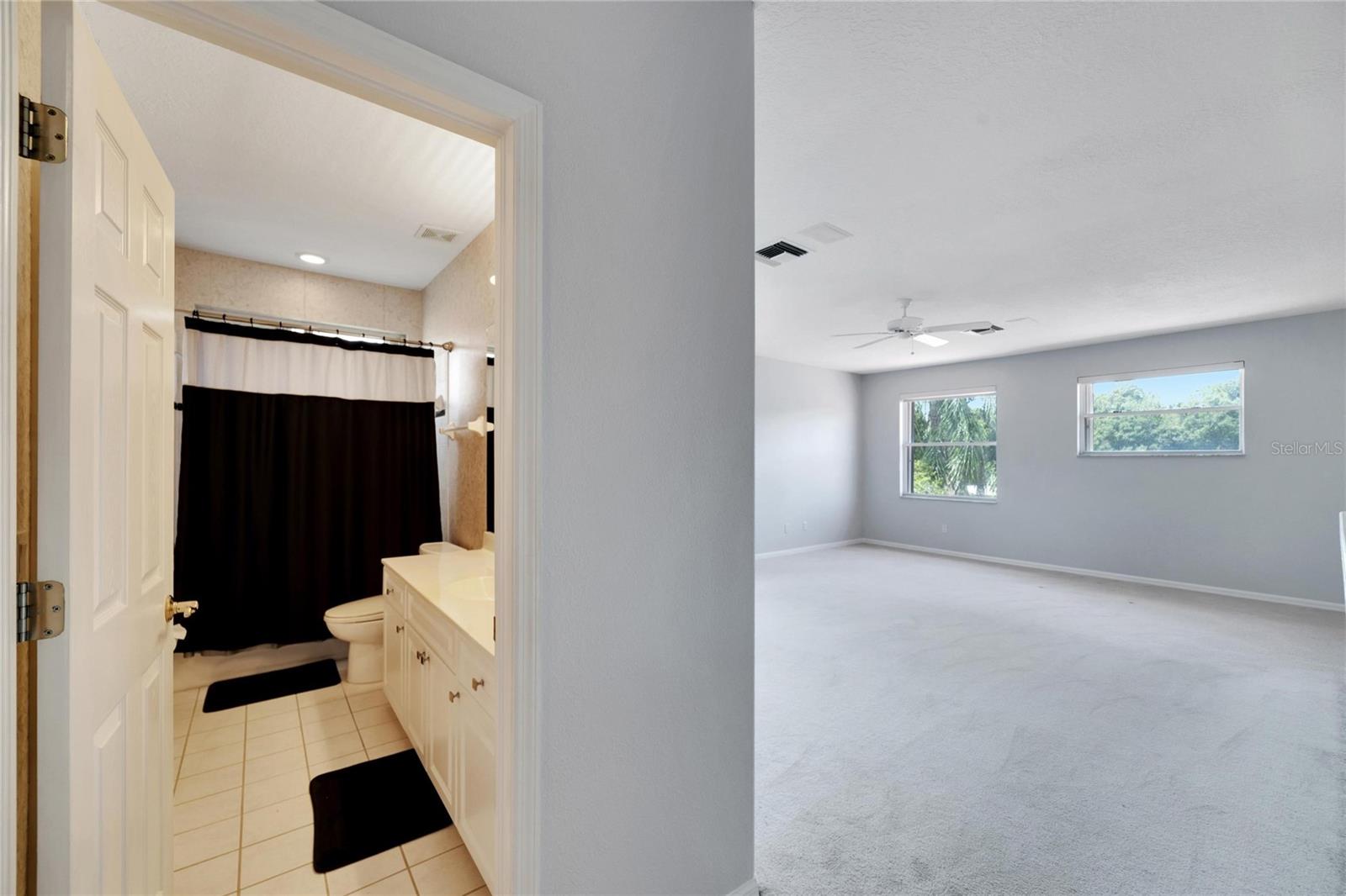 Image 42 of 66 For 17904 Cachet Isle Drive