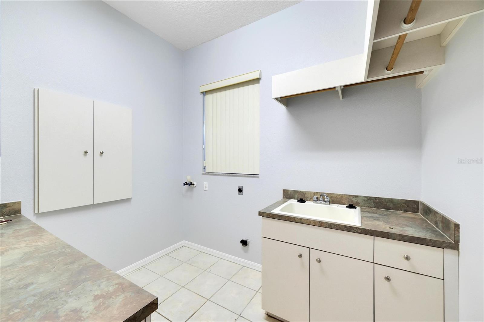 Image 9 of 66 For 17904 Cachet Isle Drive