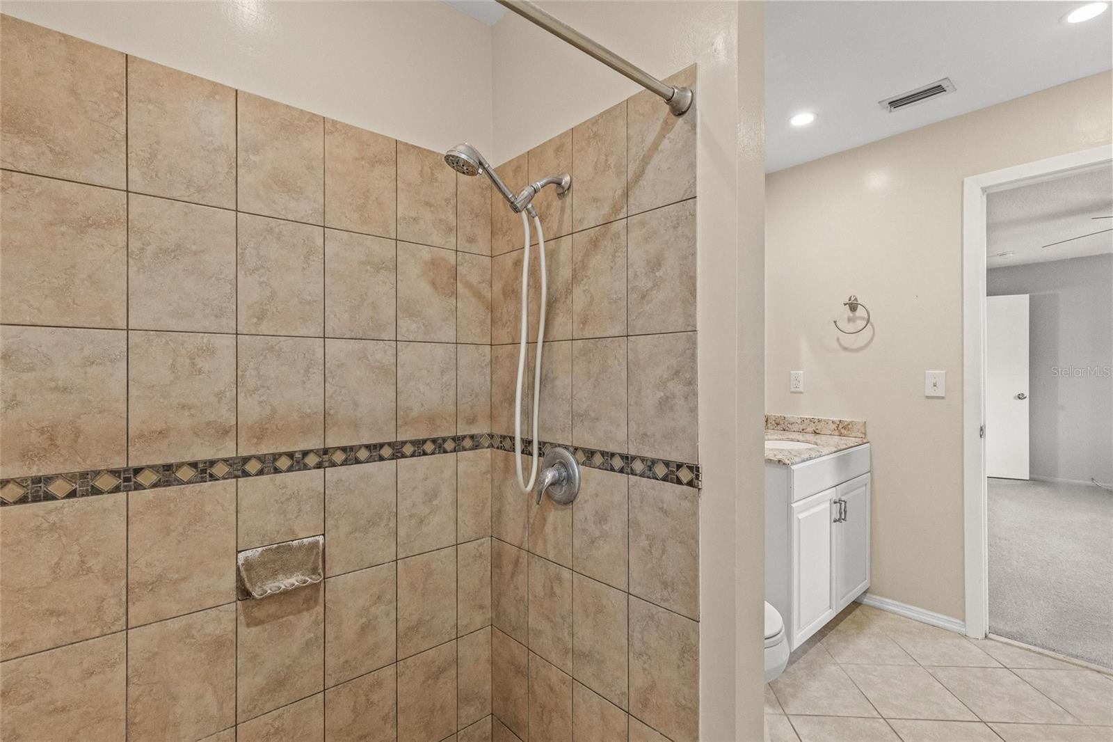 Image 24 of 32 For 2824 Rustic Oaks Drive