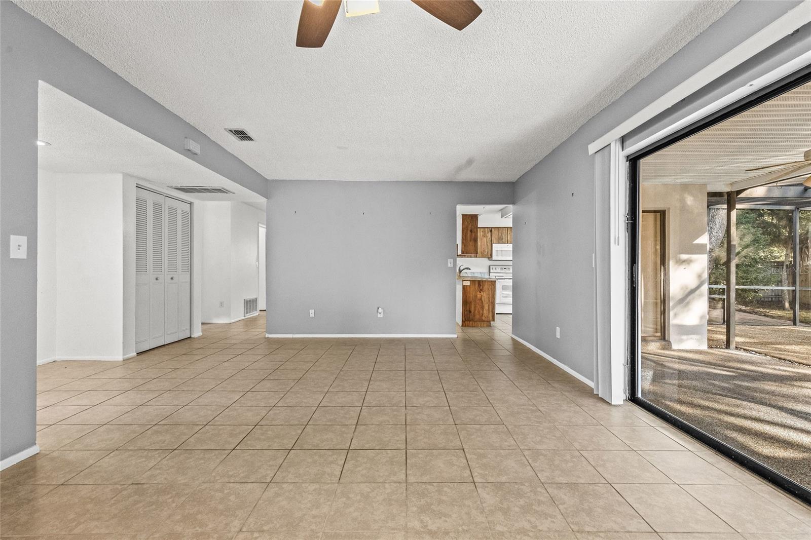 Image 8 of 32 For 2824 Rustic Oaks Drive