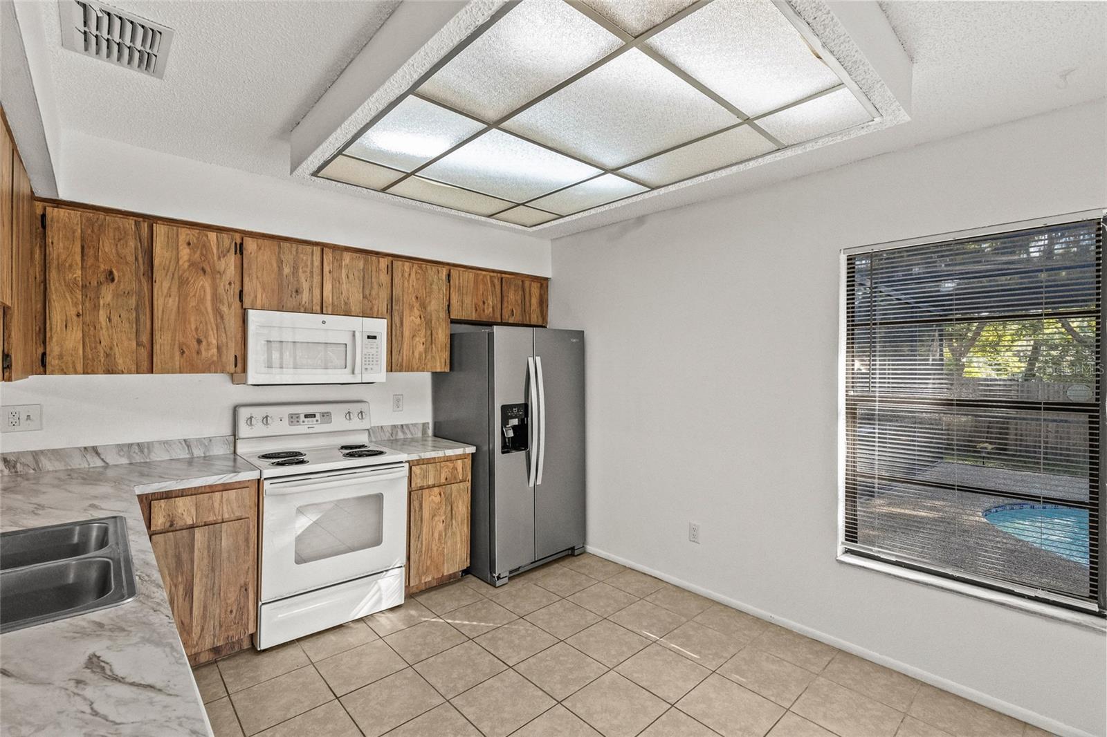 Image 9 of 32 For 2824 Rustic Oaks Drive