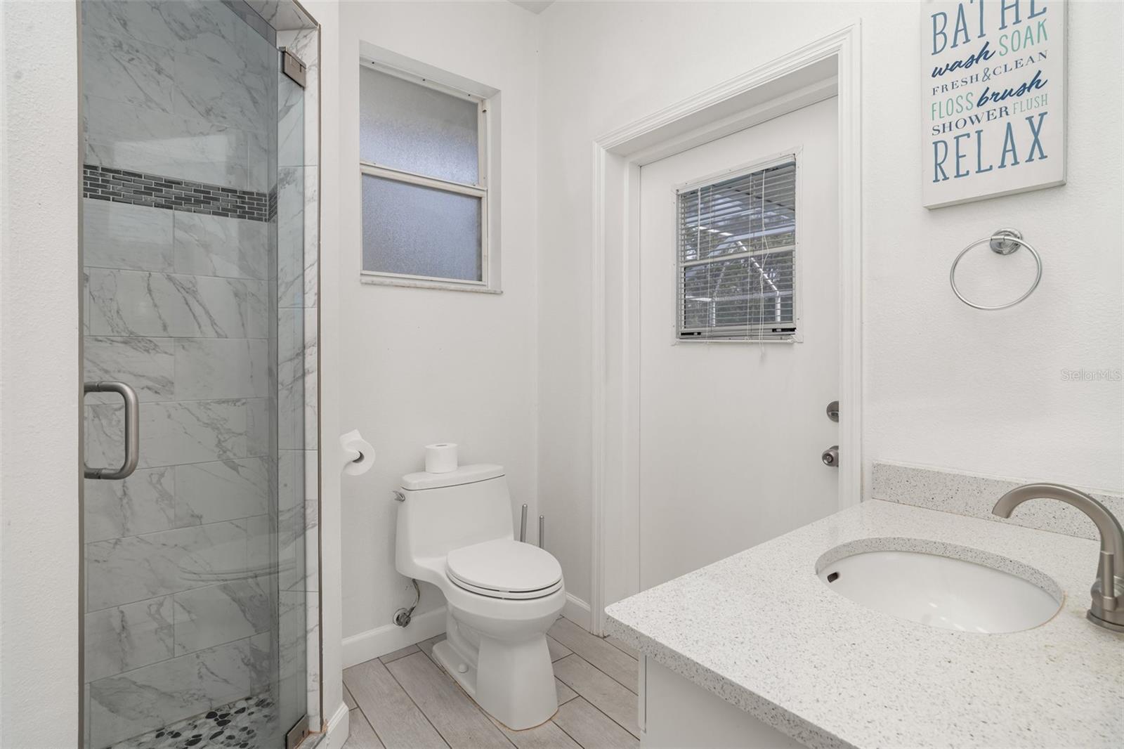 Image 17 of 39 For 30215 Saddlebag Trail