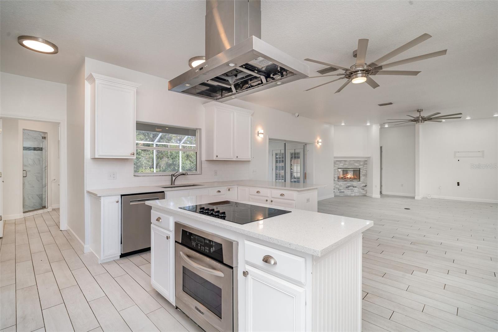 Image 8 of 39 For 30215 Saddlebag Trail