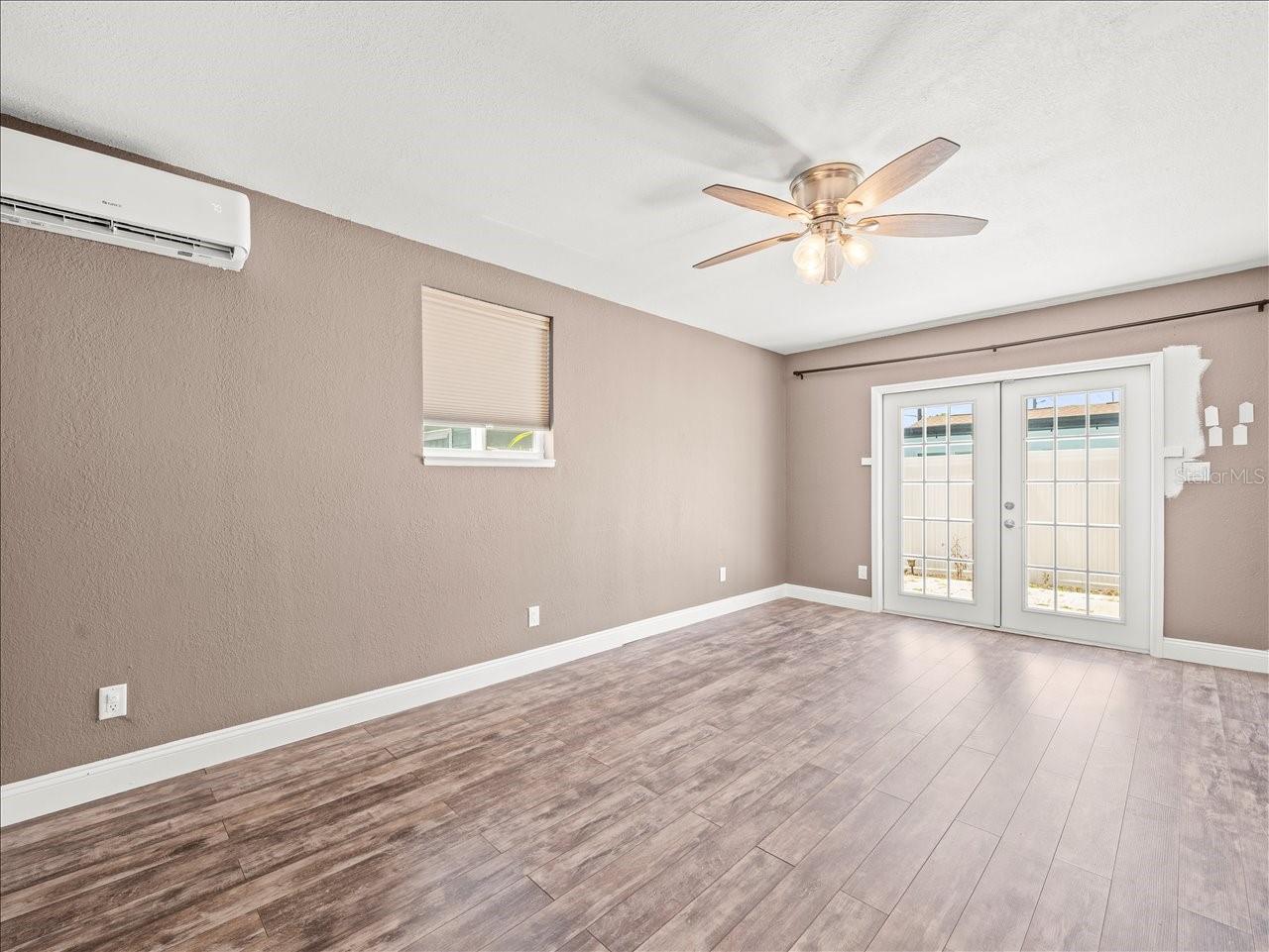 Image 21 of 37 For 2200 Capri Drive