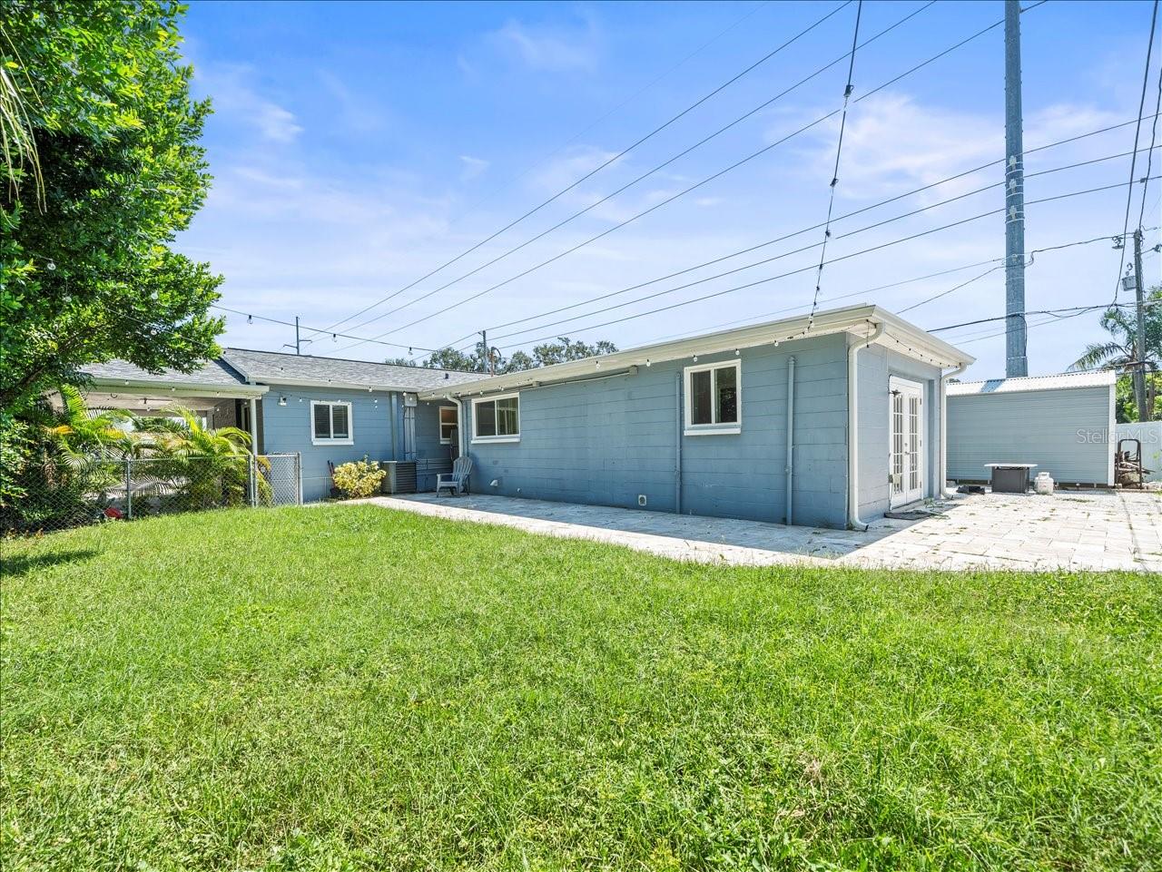 Image 32 of 37 For 2200 Capri Drive