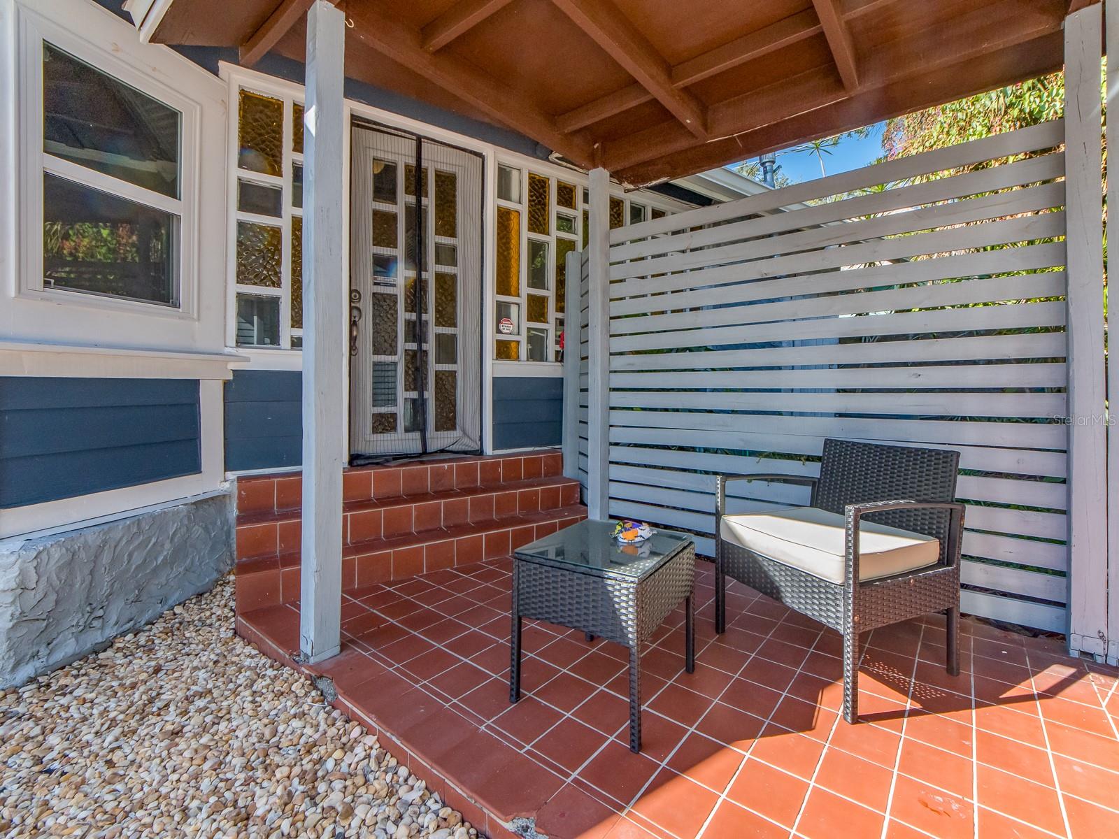 Image 38 of 70 For 945 11th Street N