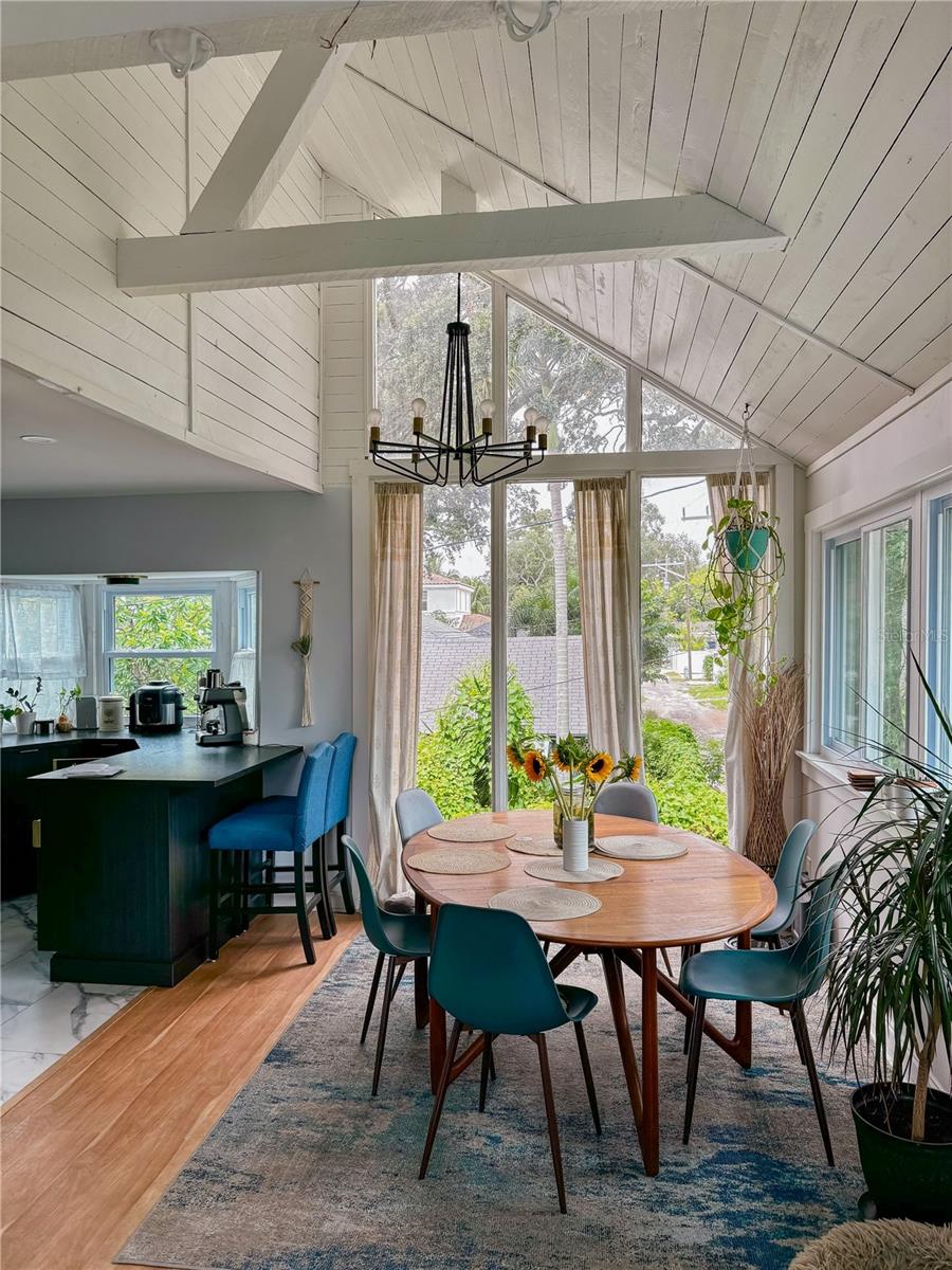 Image 49 of 70 For 945 11th Street N