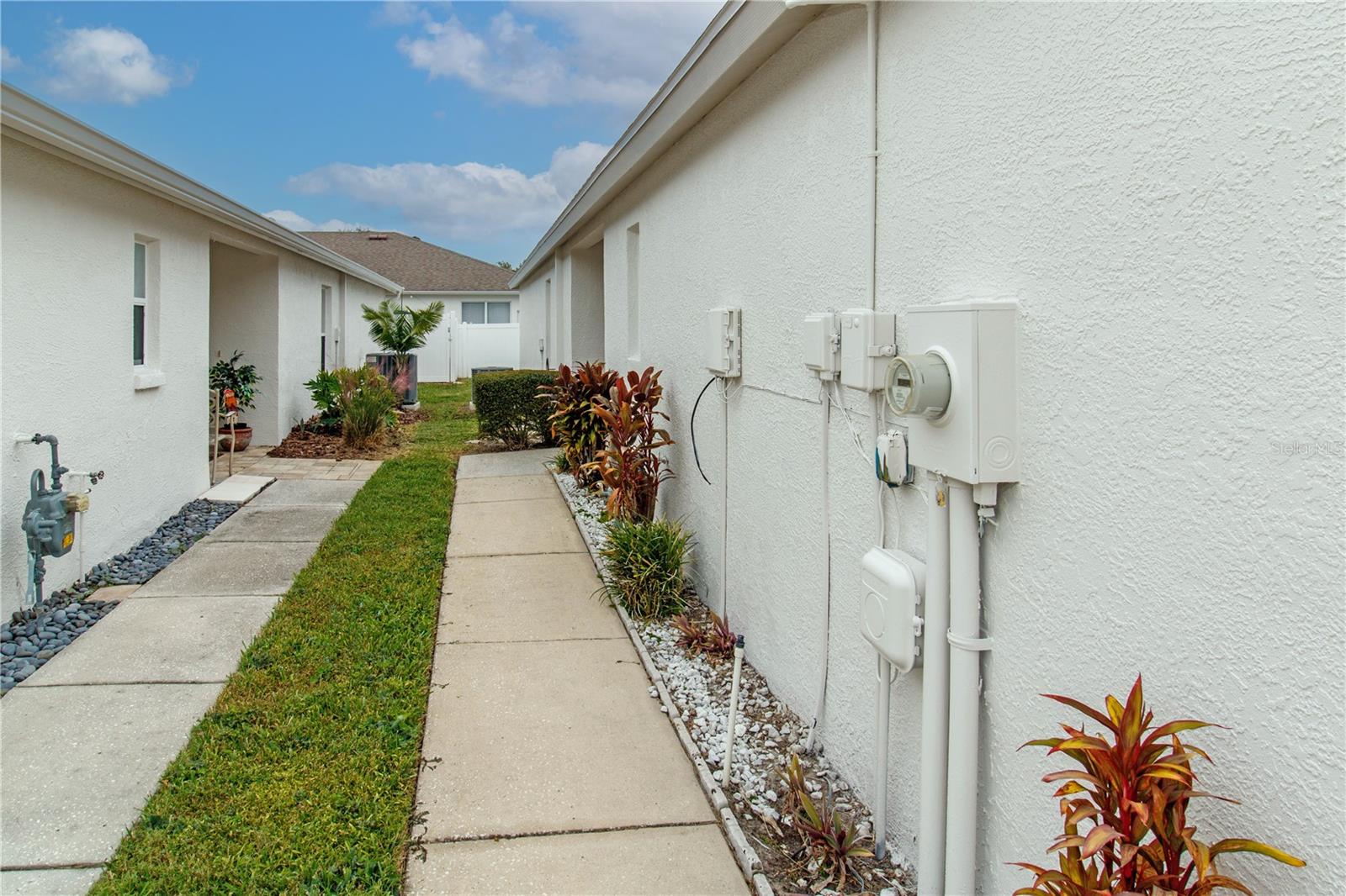 Image 2 of 35 For 1747 Ravenridge Street