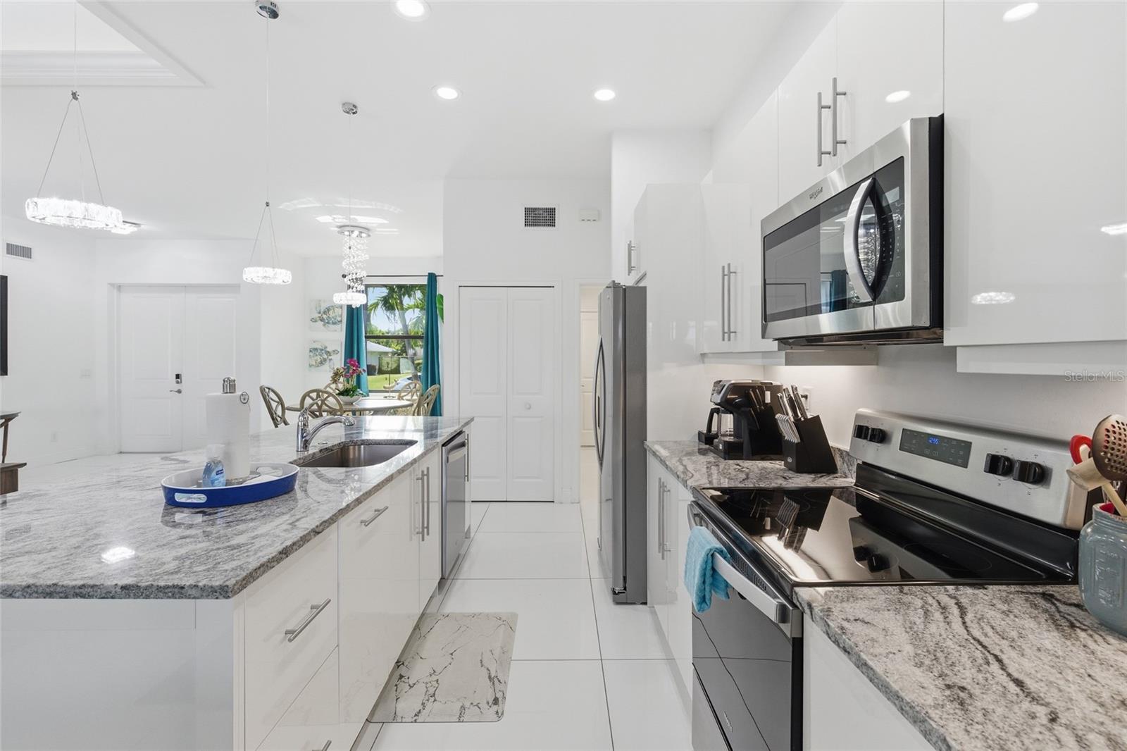 Image 21 of 39 For 1507 2nd Street