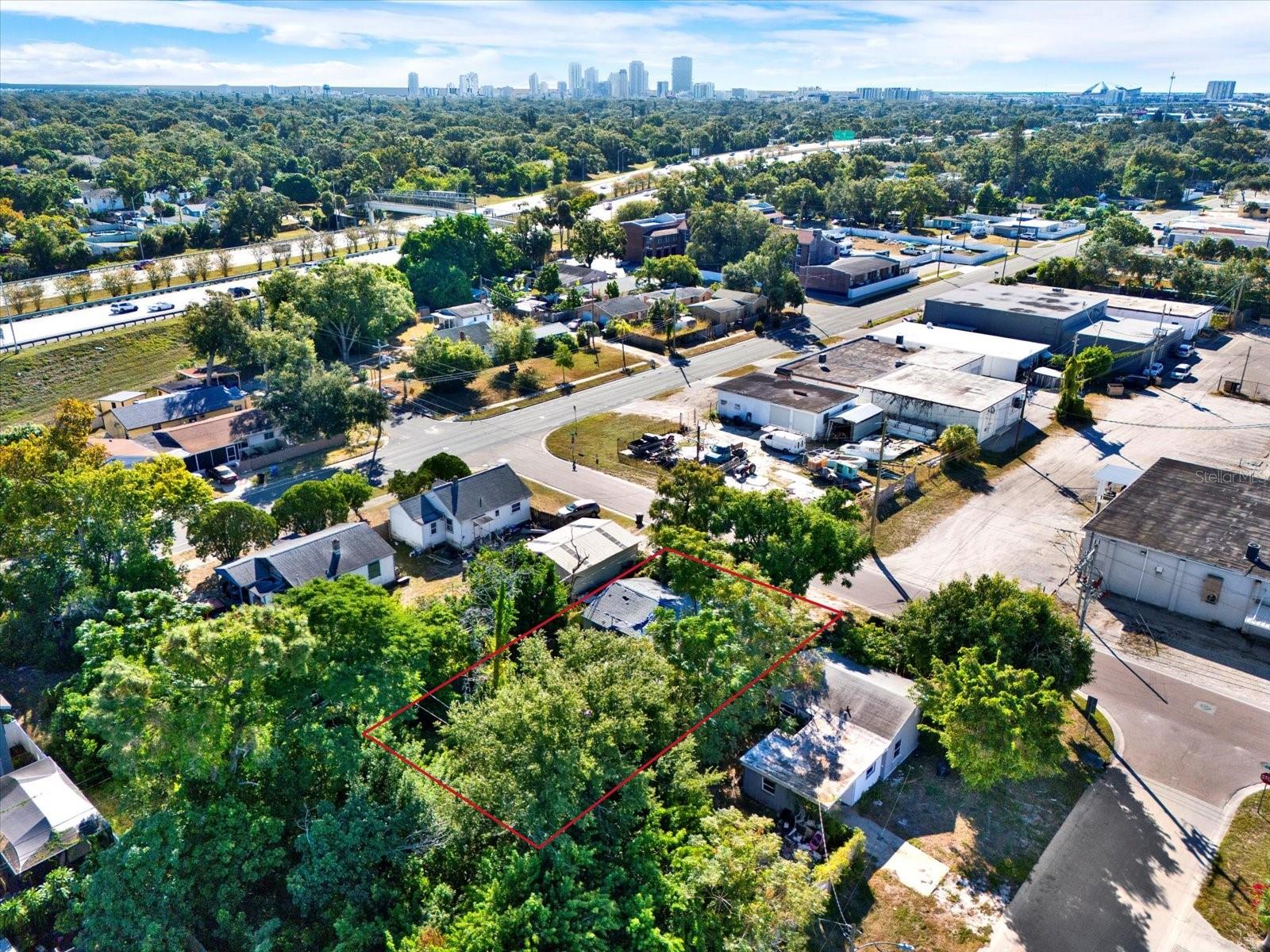 Image 18 of 23 For 2221 28th Avenue N