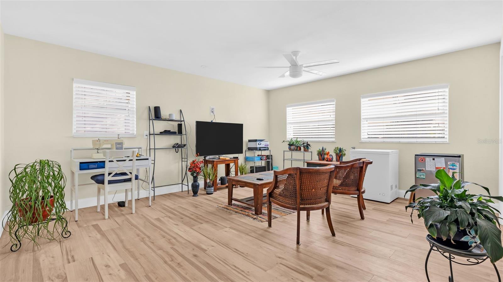 Image 14 of 44 For 7063 Shore Drive S