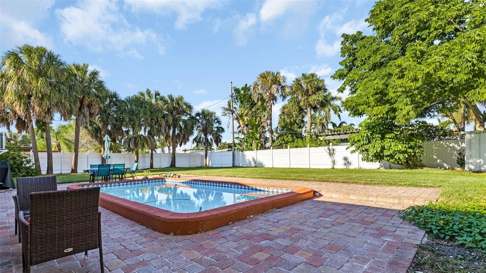 Image 42 of 44 For 7063 Shore Drive S