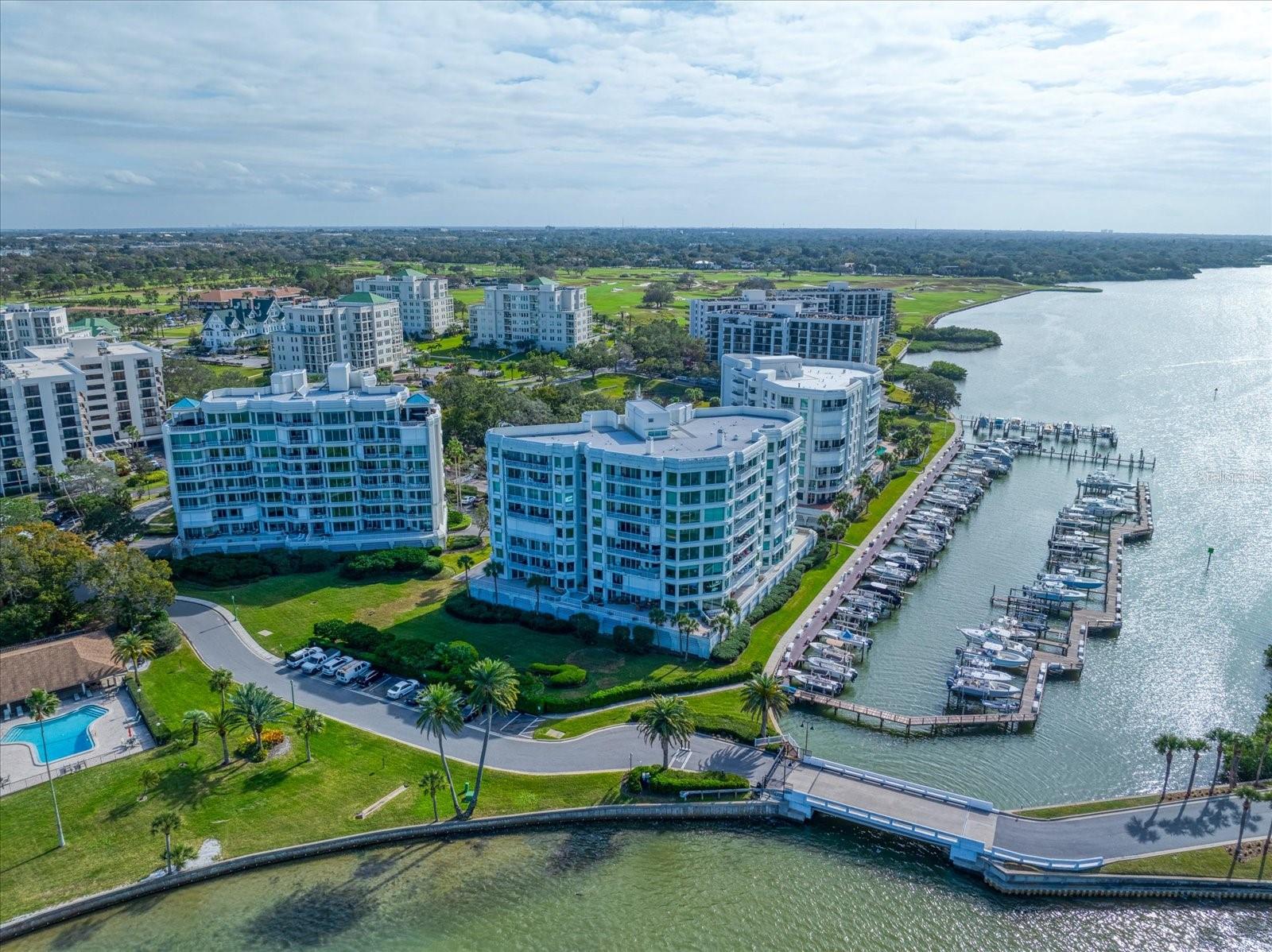 Image 14 of 52 For 2 Seaside Lane 201