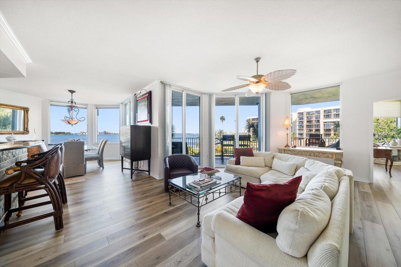 Image 17 of 52 For 2 Seaside Lane 201