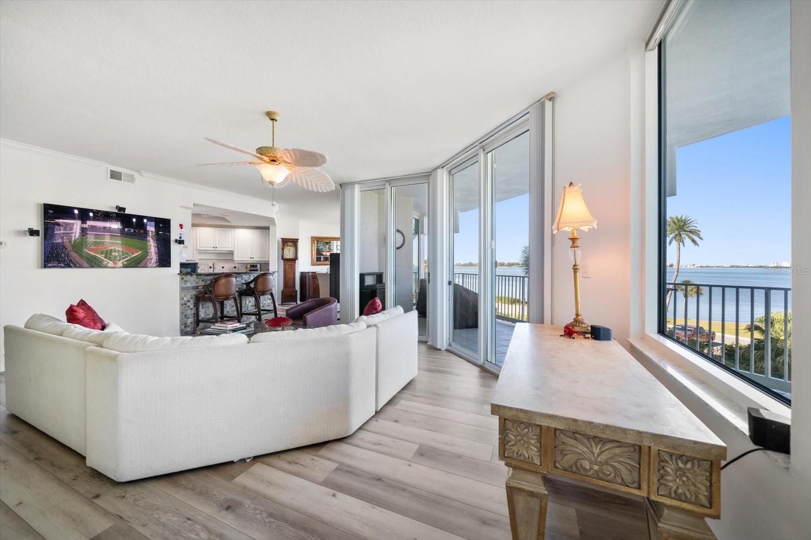 Image 18 of 52 For 2 Seaside Lane 201