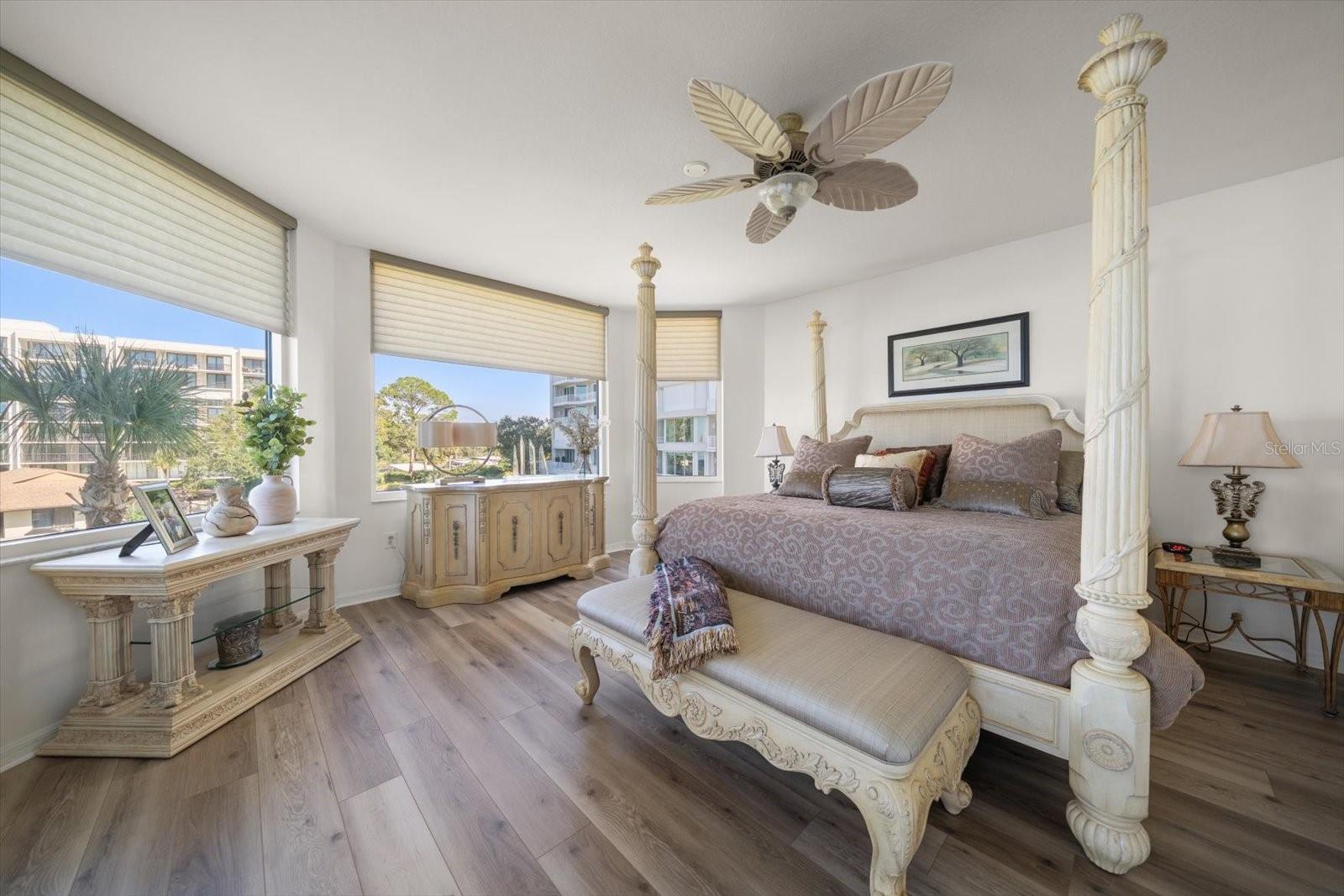 Image 24 of 52 For 2 Seaside Lane 201