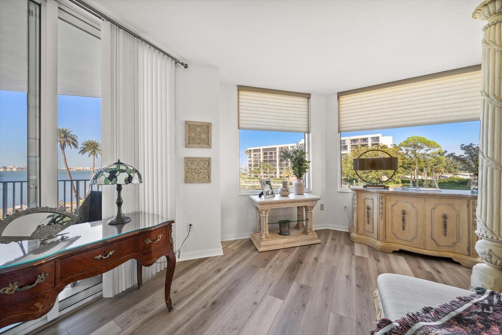 Image 25 of 52 For 2 Seaside Lane 201