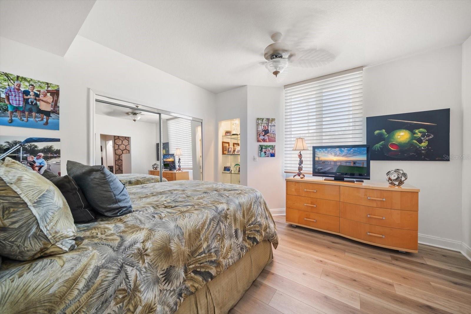 Image 31 of 52 For 2 Seaside Lane 201