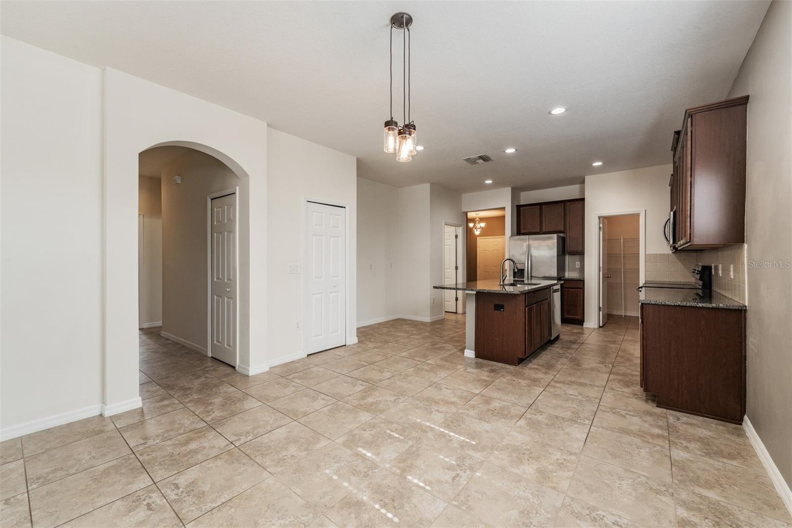 Image 12 of 41 For 1570 Fox Grape Loop