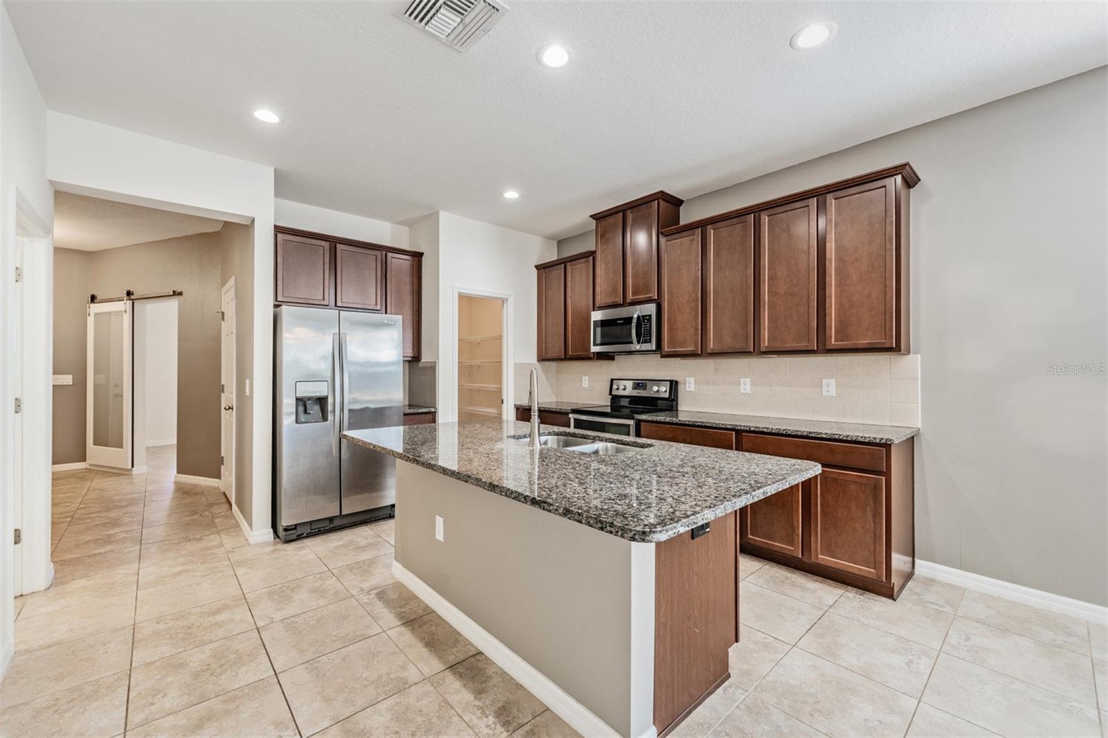 Image 7 of 41 For 1570 Fox Grape Loop