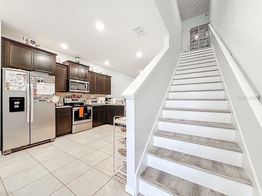 Image 16 of 47 For 5192 Sylvester Loop