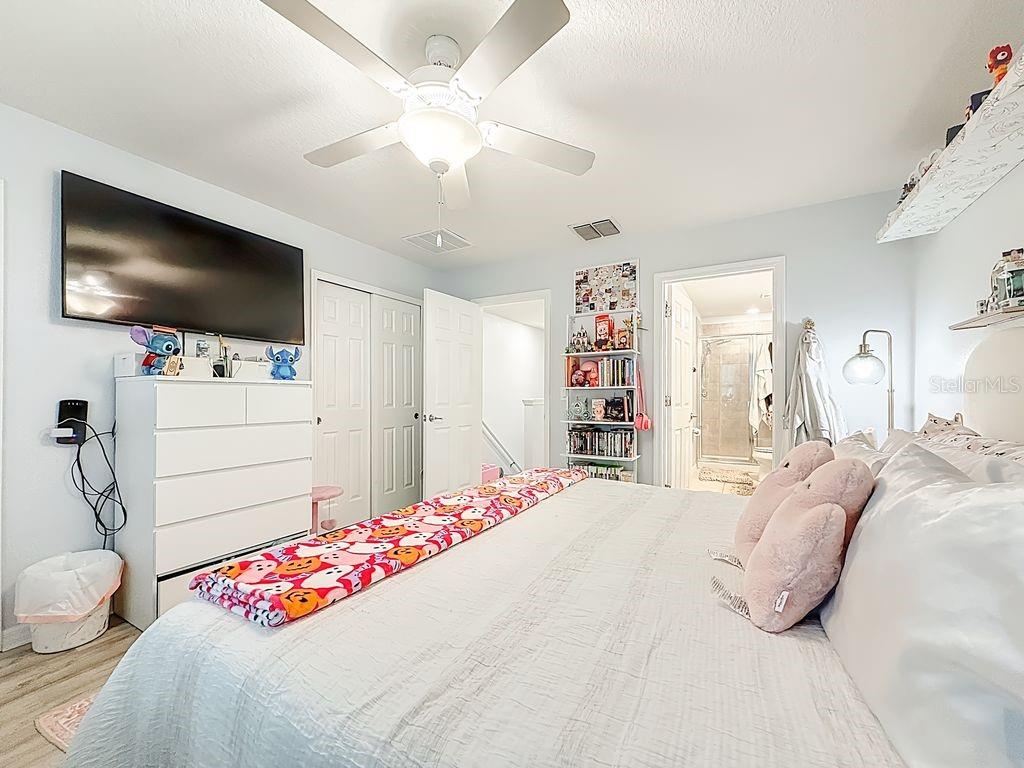 Image 31 of 47 For 5192 Sylvester Loop