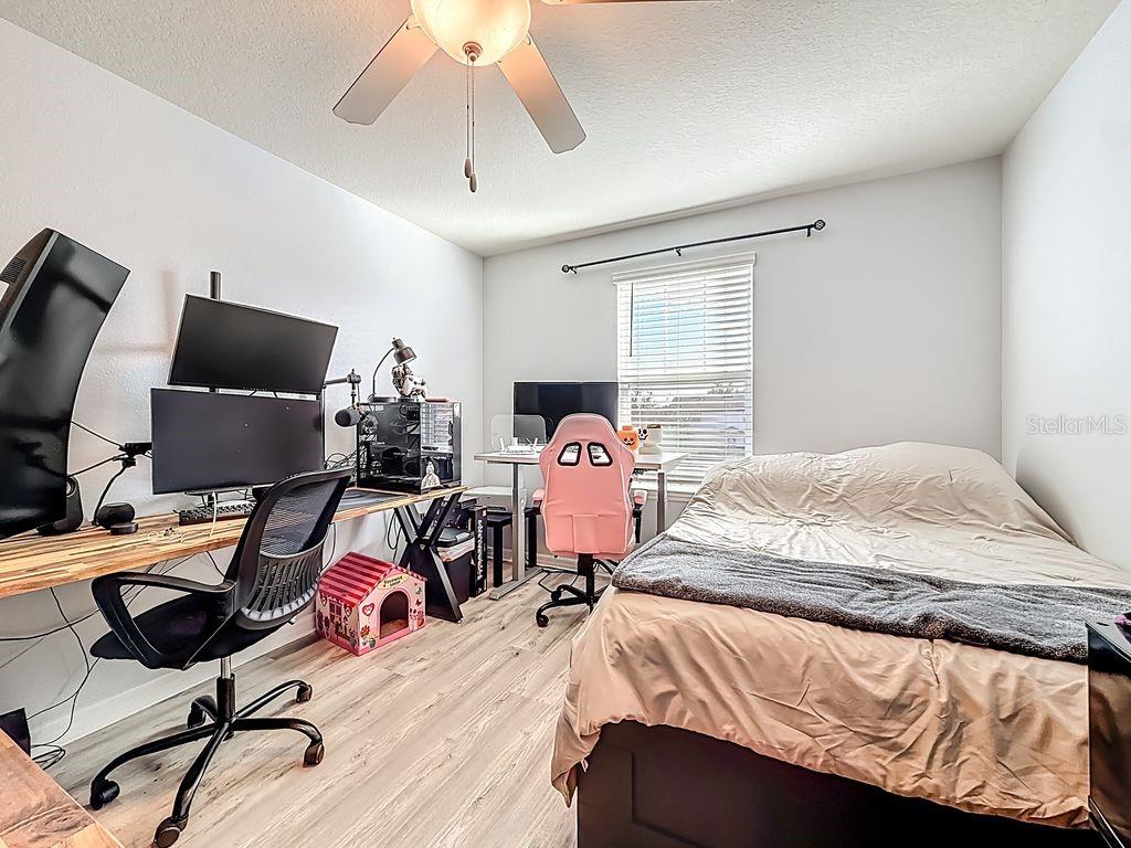 Image 37 of 47 For 5192 Sylvester Loop