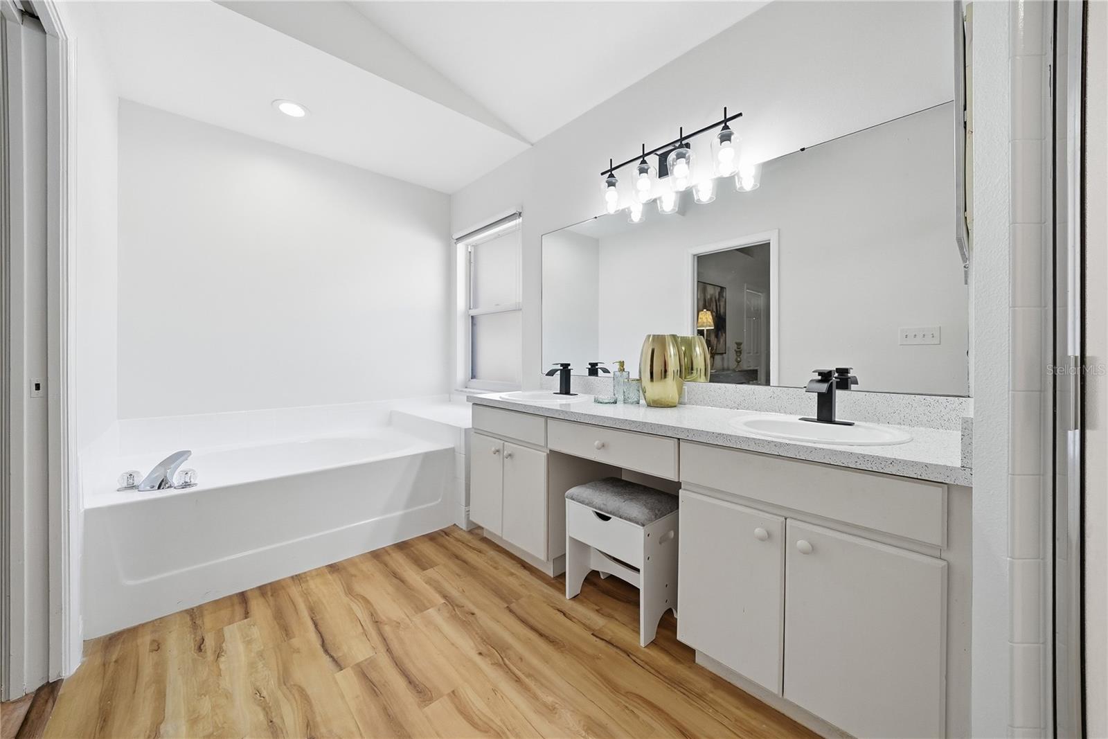 Image 42 of 68 For 4710 Little Denise Court