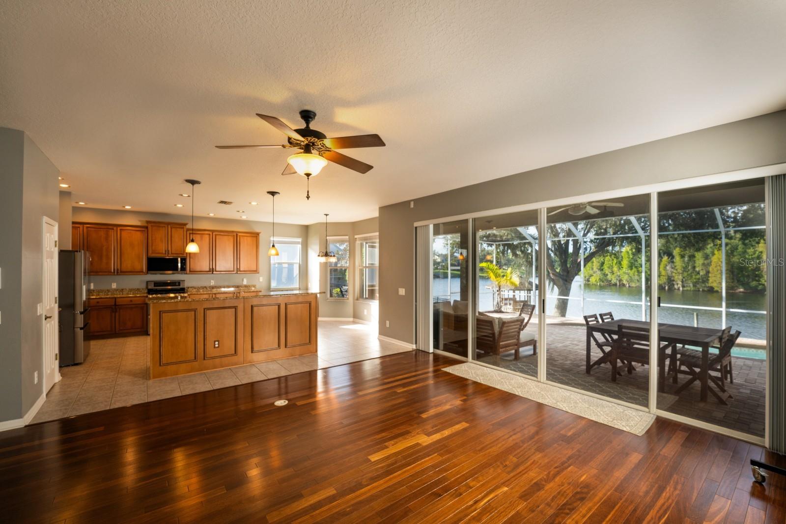 Image 12 of 43 For 17933 Bahama Isle Circle