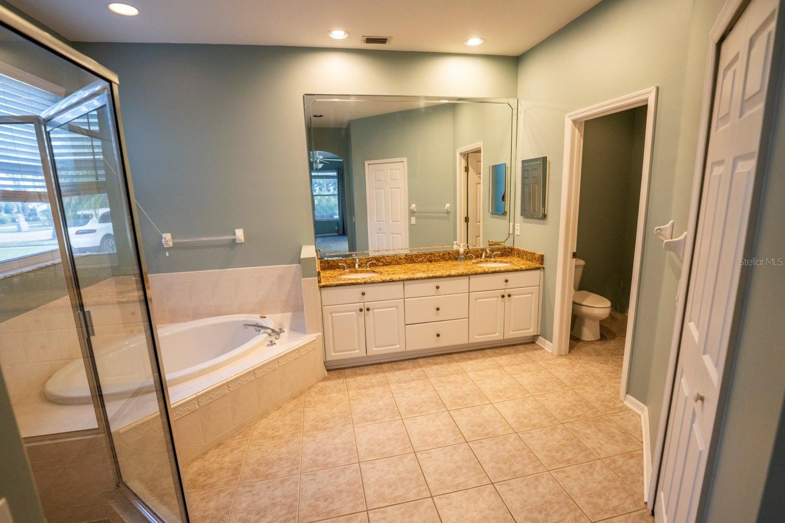 Image 15 of 43 For 17933 Bahama Isle Circle