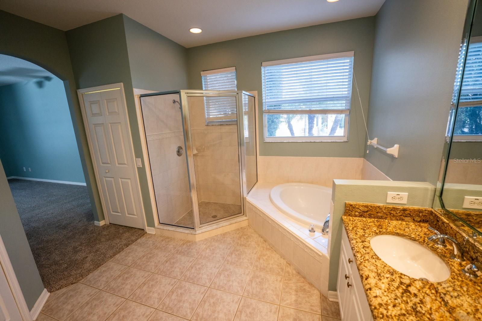 Image 16 of 43 For 17933 Bahama Isle Circle