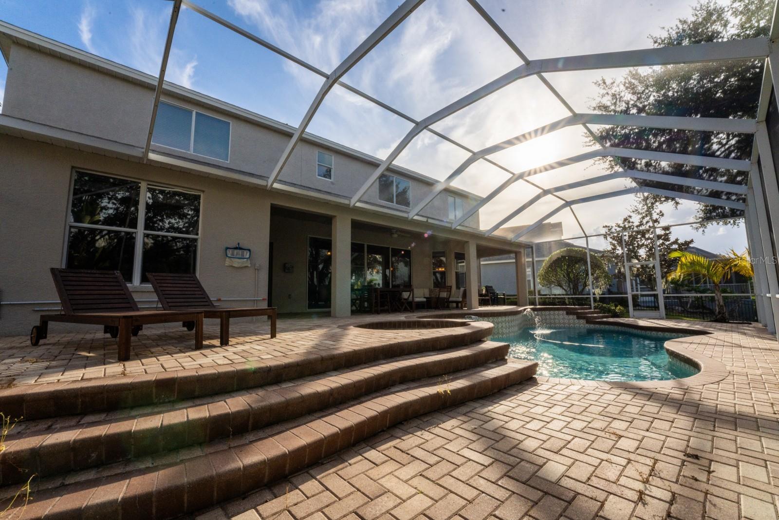 Image 32 of 43 For 17933 Bahama Isle Circle