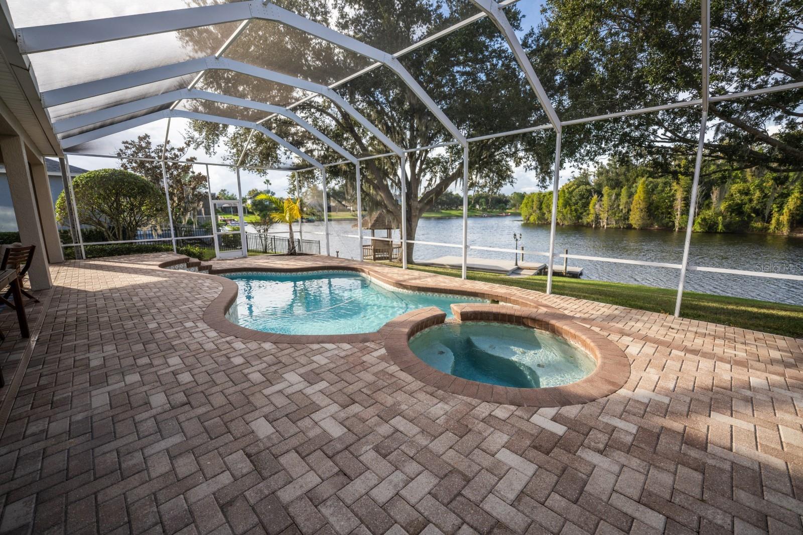 Image 33 of 43 For 17933 Bahama Isle Circle