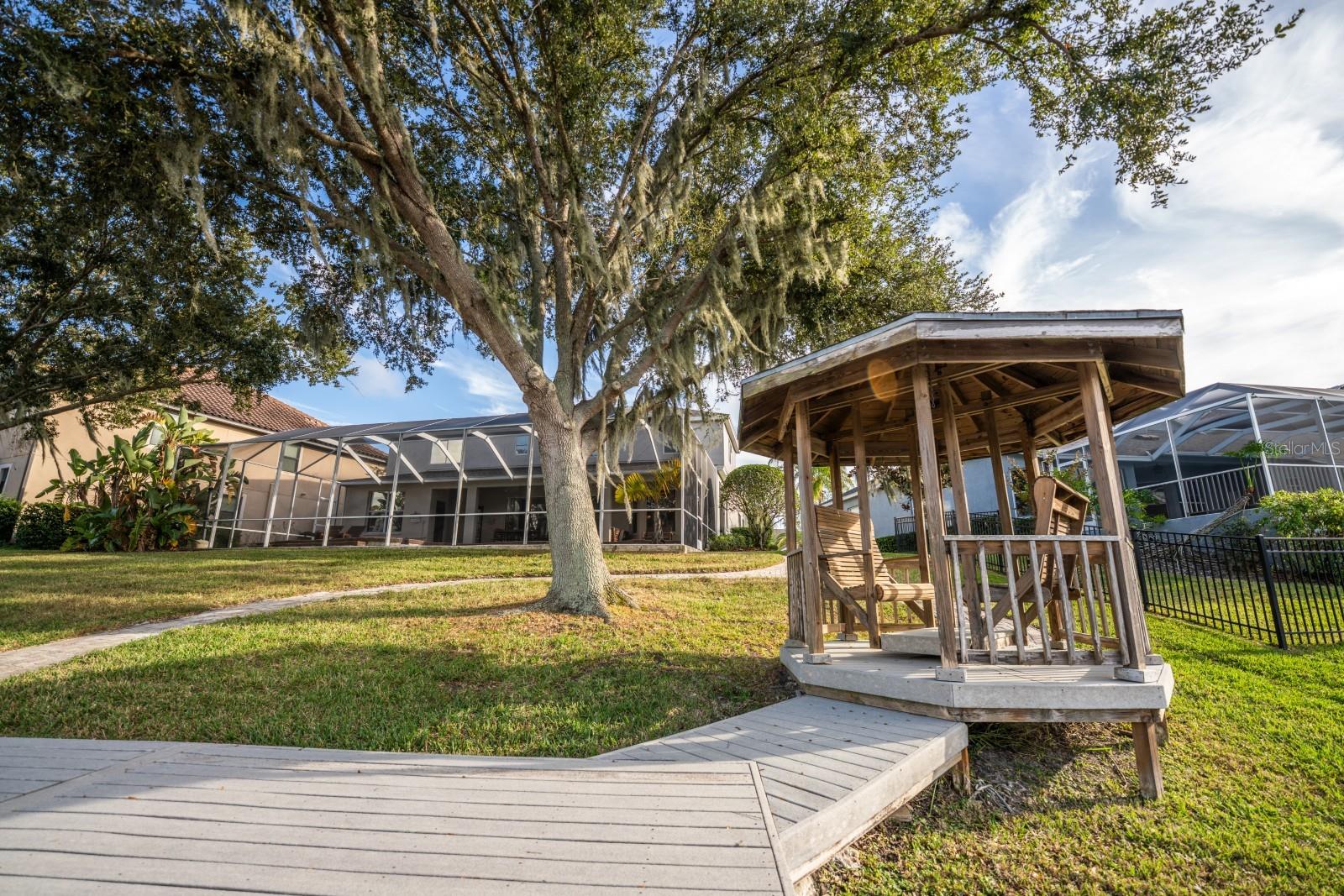 Image 37 of 43 For 17933 Bahama Isle Circle