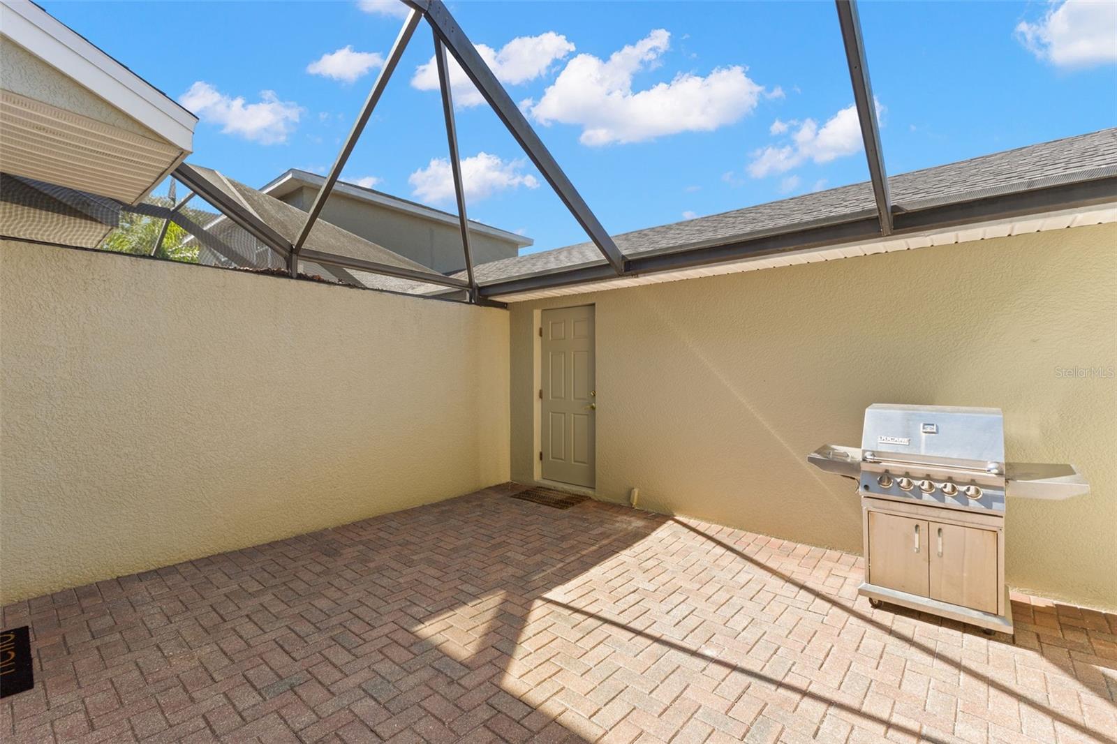 Image 21 of 34 For 14114 Oakham Street