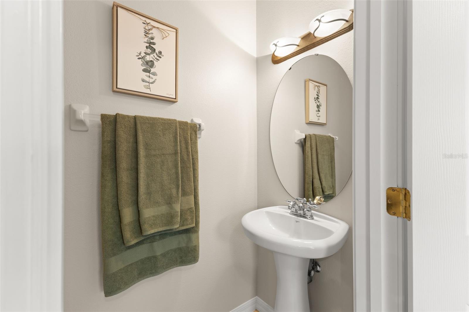 Image 31 of 34 For 14114 Oakham Street