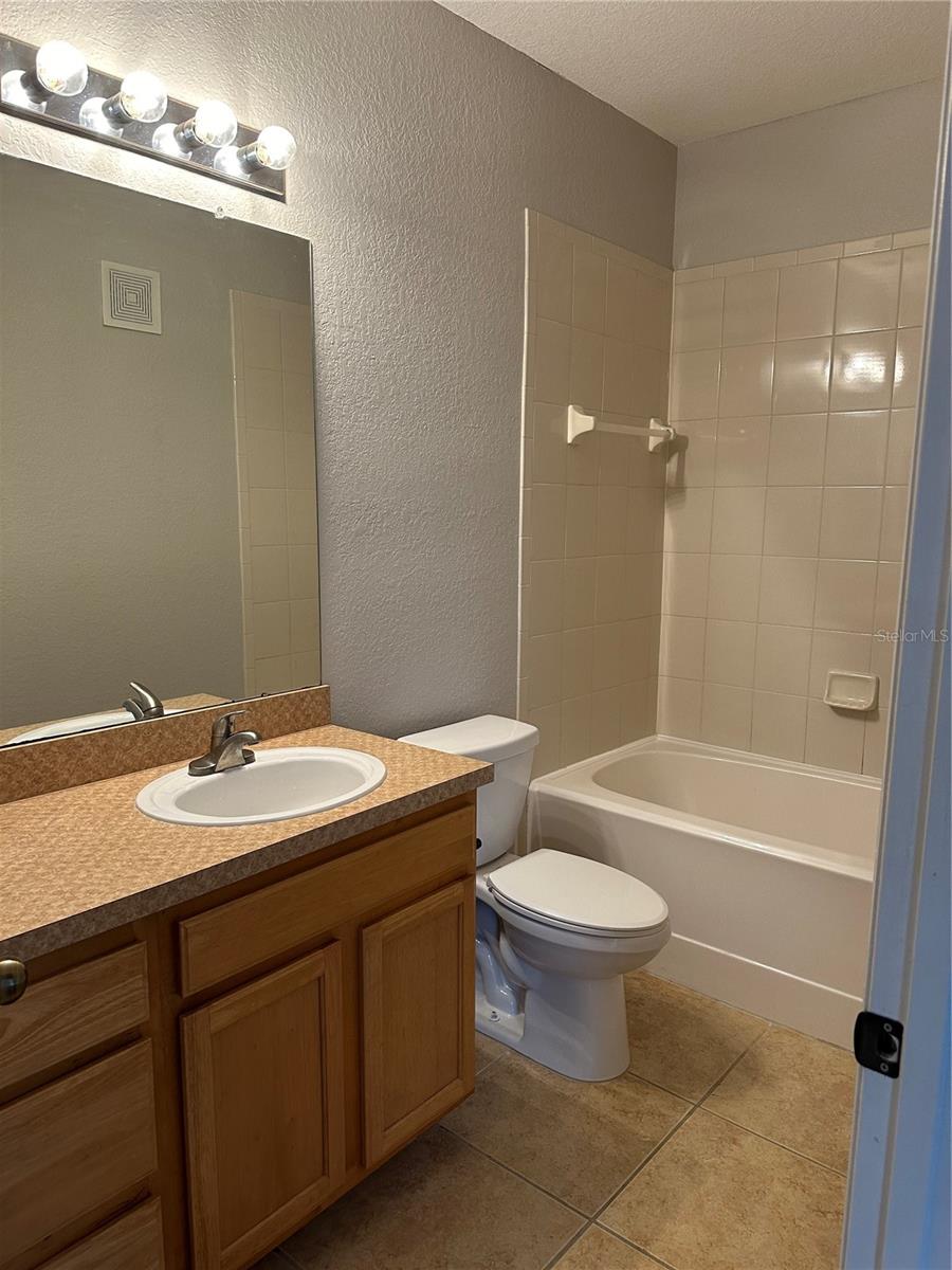 Image 15 of 17 For 10201 Courtney Palms Boulevard 302