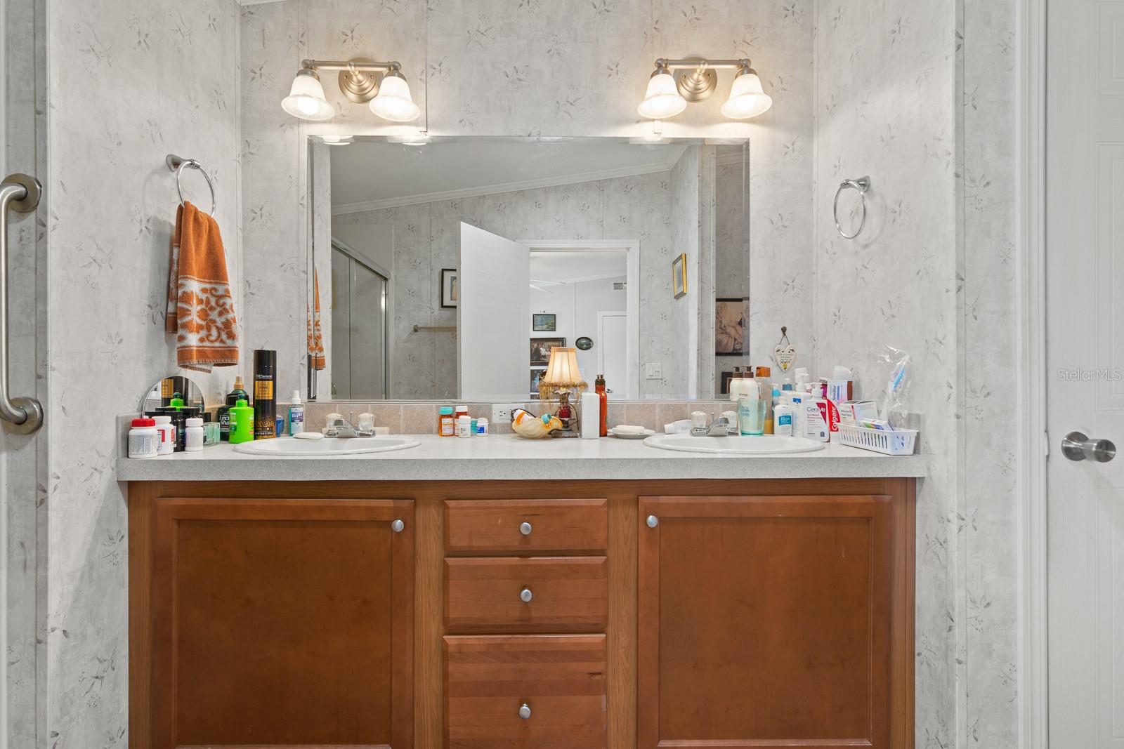 Image 27 of 48 For 2352 Peavine Circle 1016