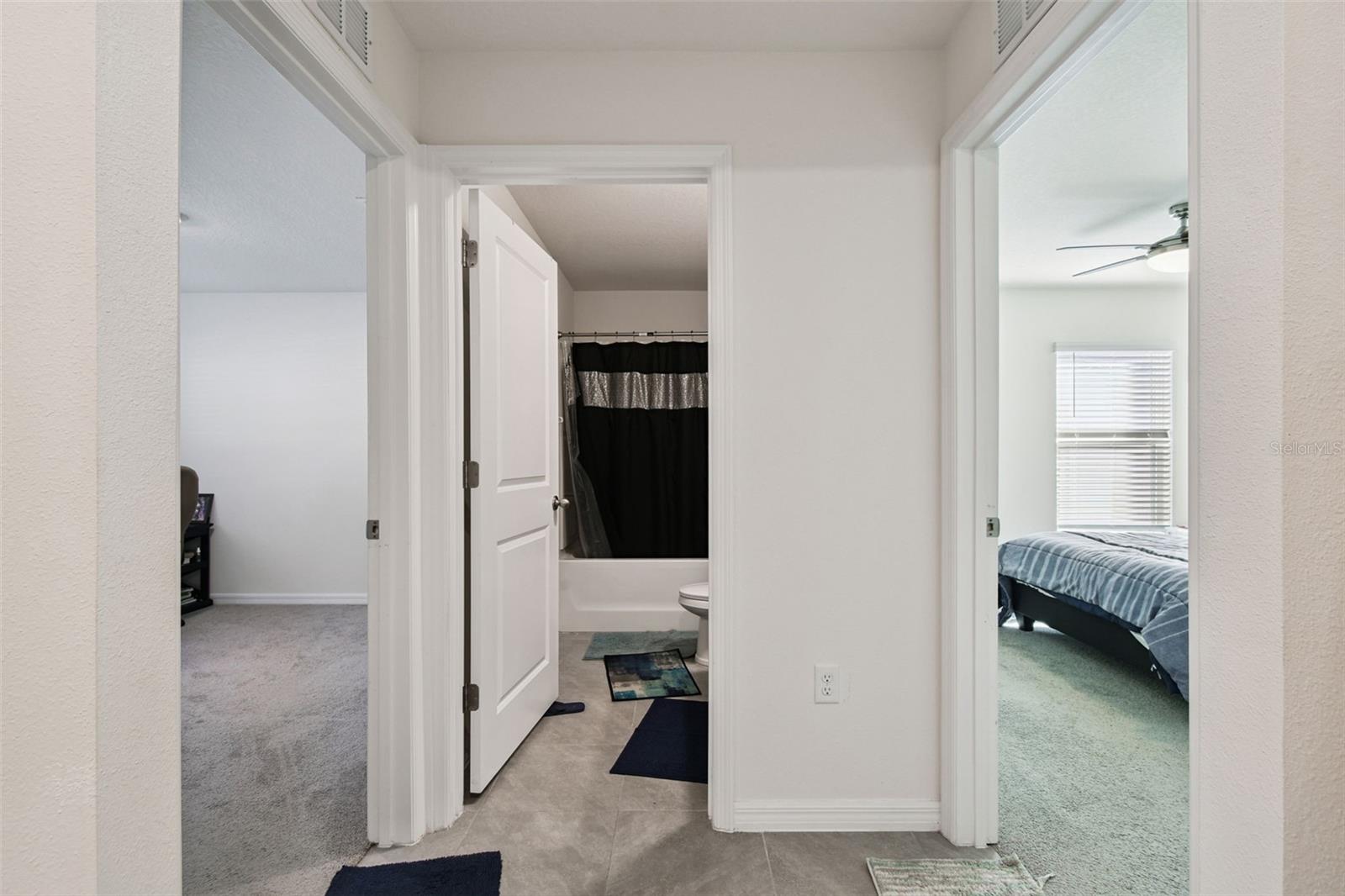 Listing photo id 26 for 9210 Sapphire Creek Place