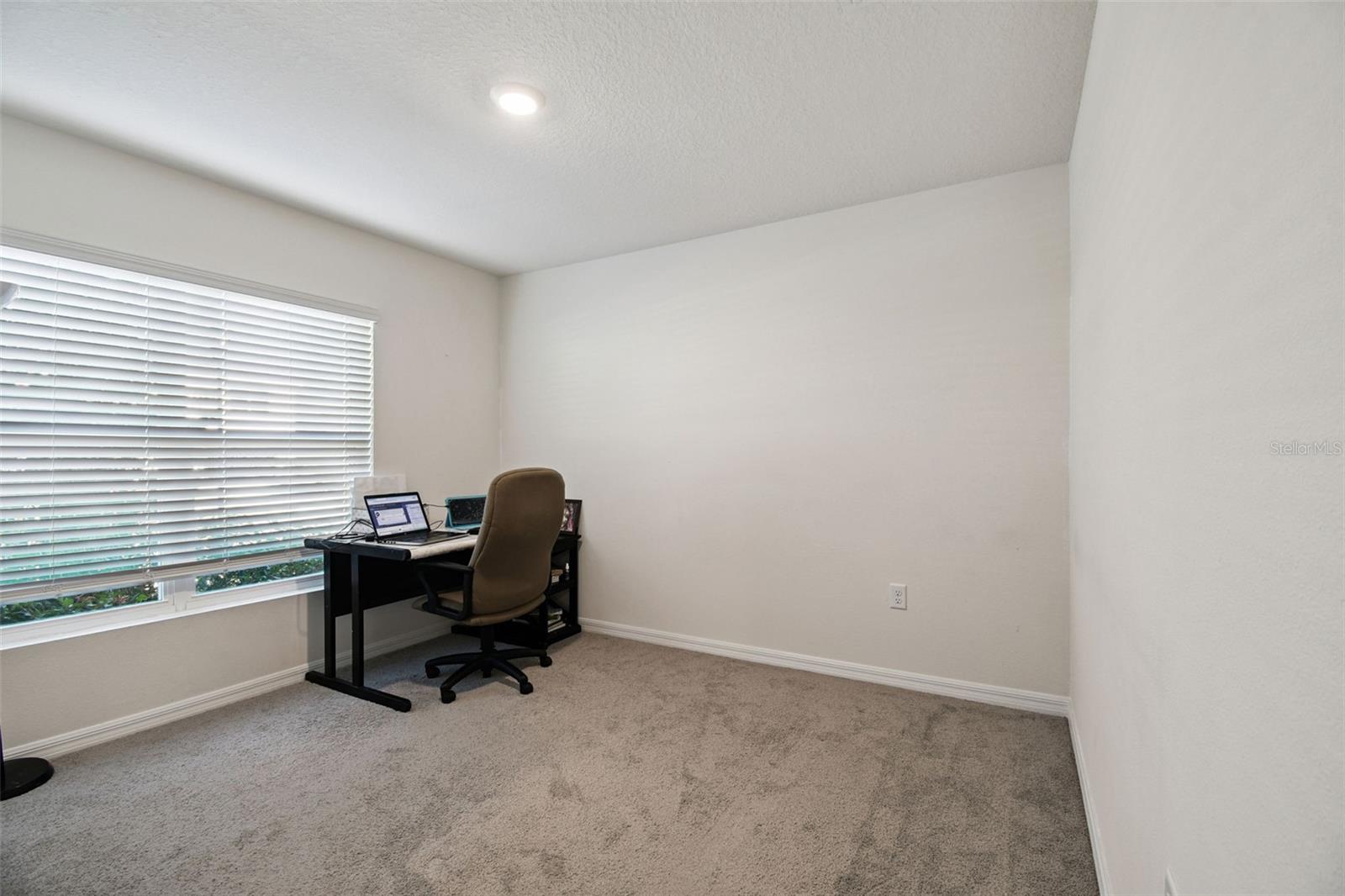 Listing photo id 27 for 9210 Sapphire Creek Place