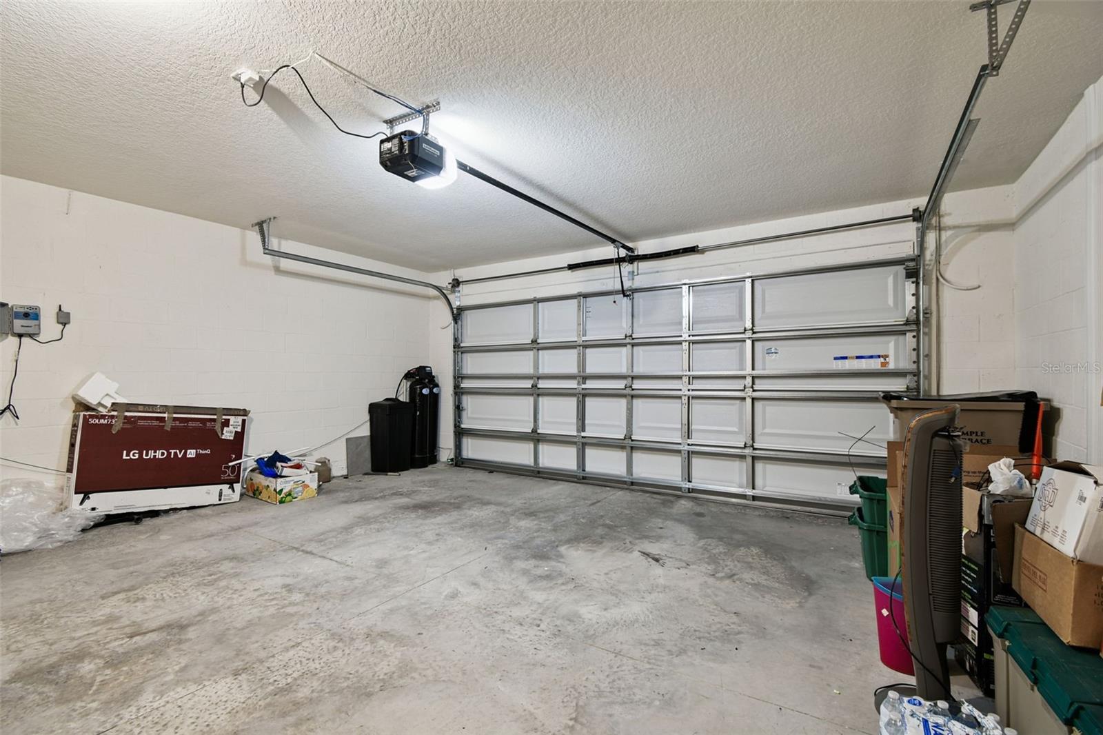 Listing photo id 43 for 9210 Sapphire Creek Place