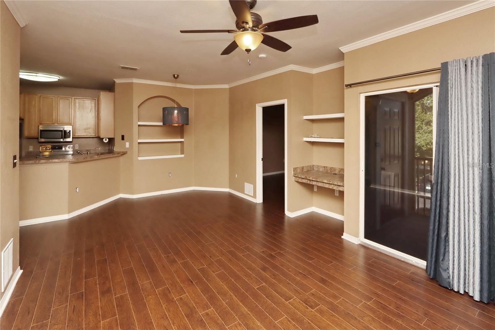 Image 10 of 24 For 9918 Courtney Palms Boulevard 201