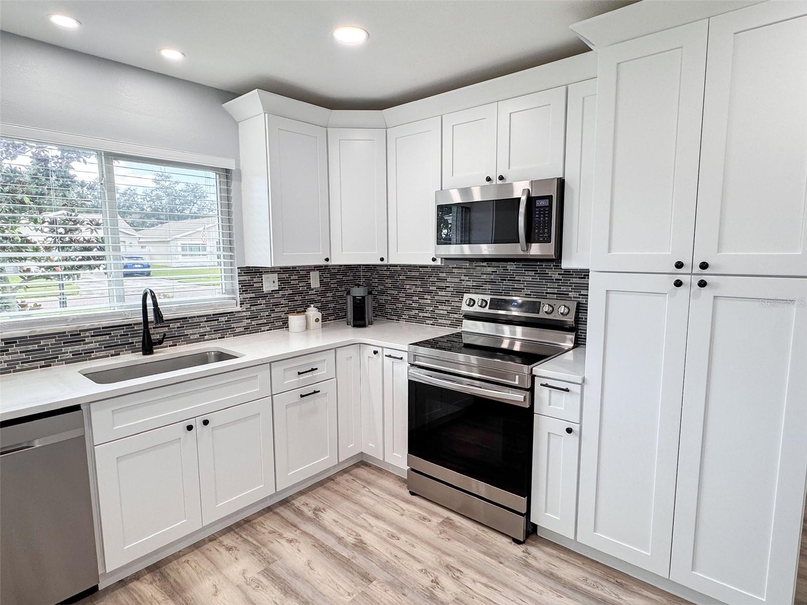 Image 15 of 32 For 12269 70th Street