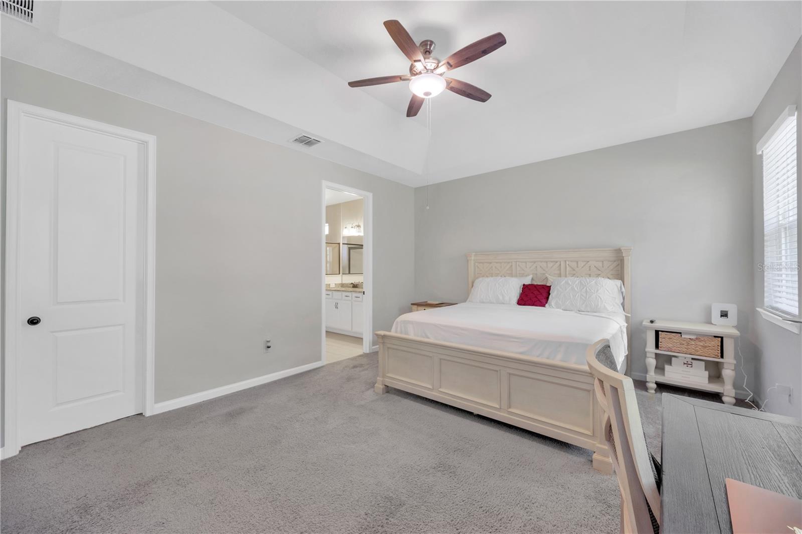 Listing photo id 20 for 2608 Valley Sunset Lane