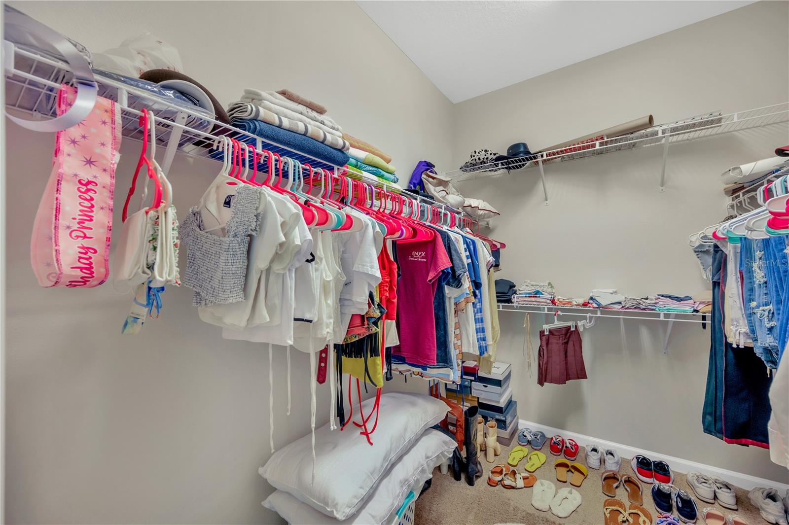 Listing photo id 21 for 2608 Valley Sunset Lane