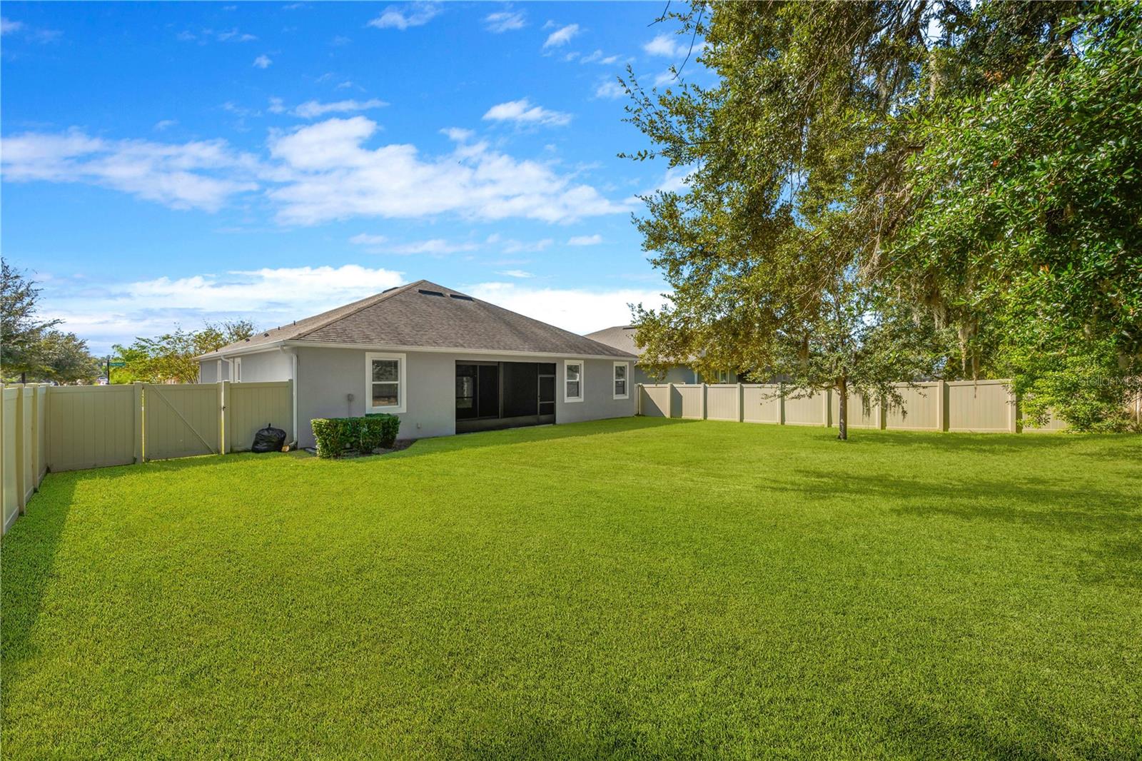 Listing photo id 36 for 2608 Valley Sunset Lane