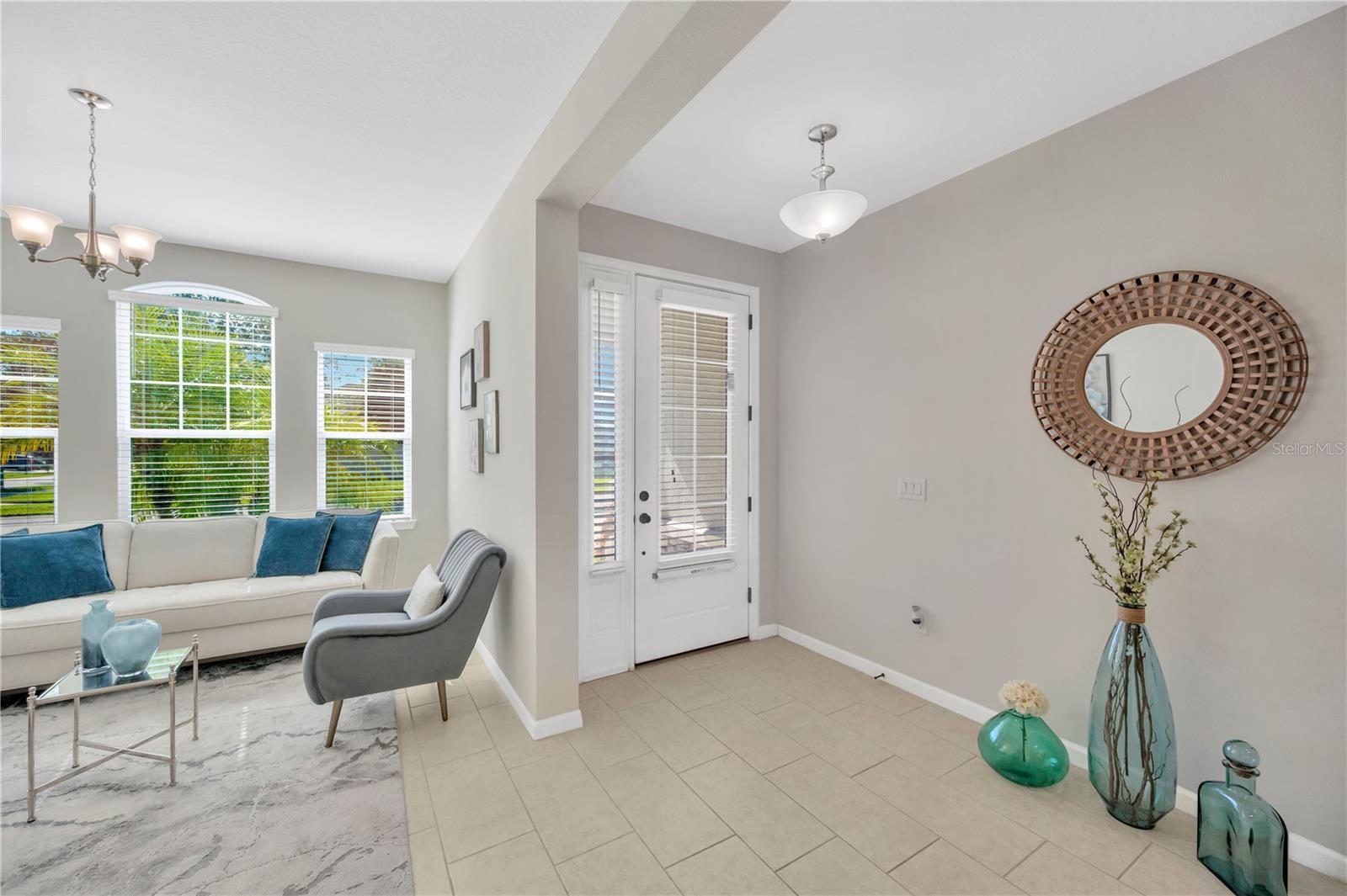 Listing photo id 3 for 2608 Valley Sunset Lane